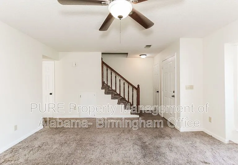 2258 Cheshire Dr — Photo 4