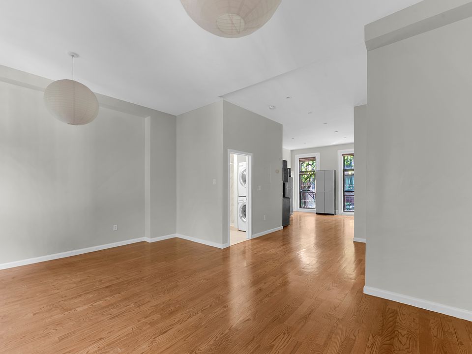 1st image of 361 Gates Ave APT 1