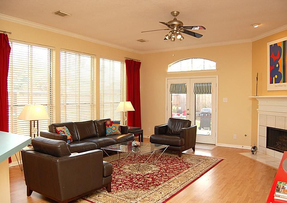 2nd image of 3315 Stonehurst Ct