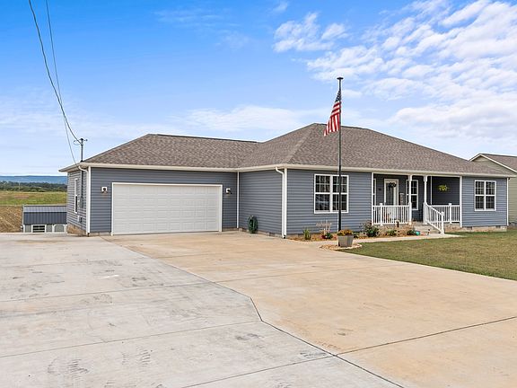2nd image of 481 Strawberry Dr