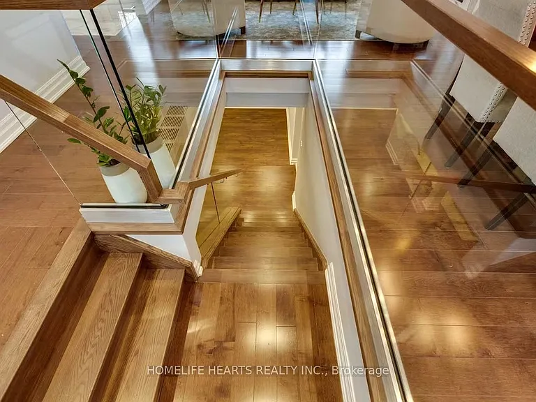 730 Drury Ln — Photo 30