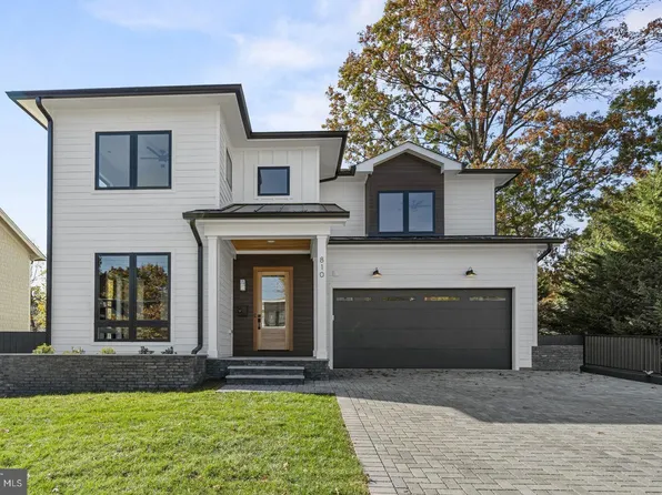 810 N Harrison St, Arlington, VA 22205