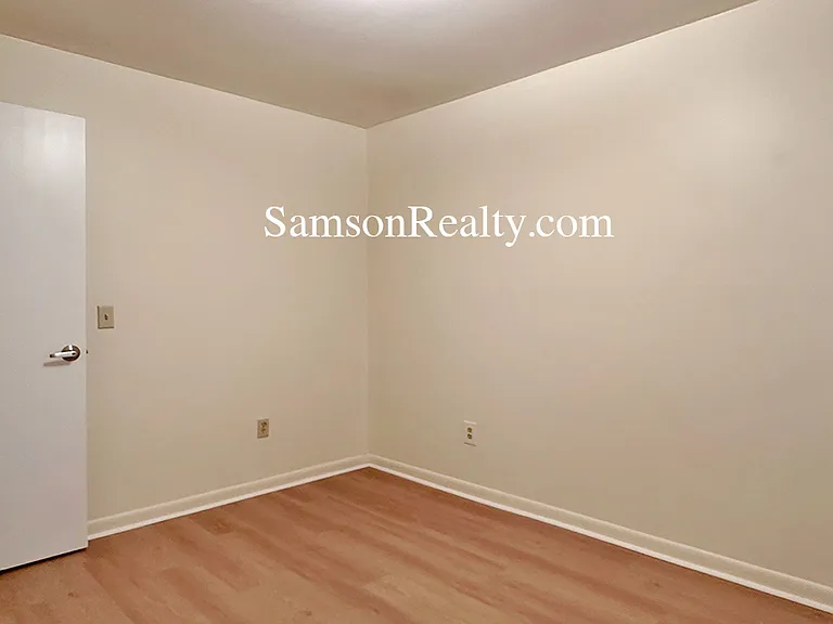 5 Cynthia Dr #16 — Photo 4