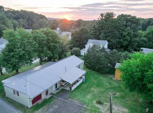 506 Portersville Rd, Ellwood City, PA 16117