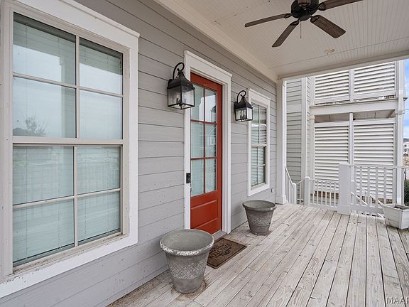 5th image of 182 Northlake St