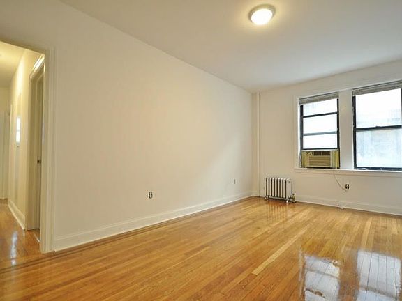 2nd image of 4329 41st St APT A4