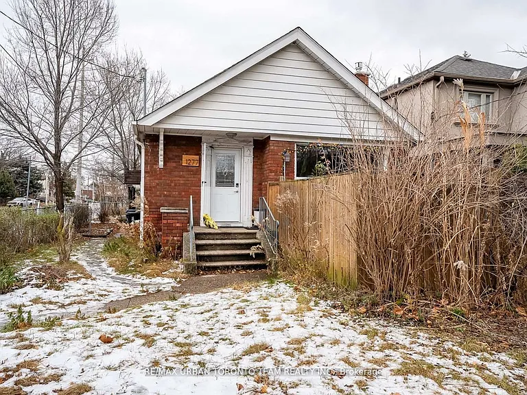 1277 Broadview Ave #LOWER — Photo 21