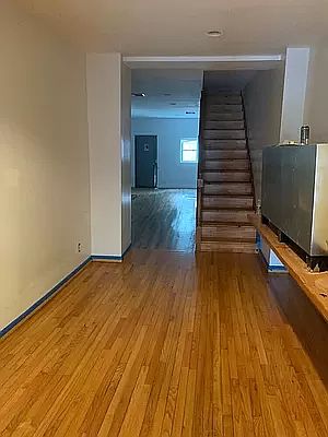 2nd image of 222-15 Jamaica Ave #2