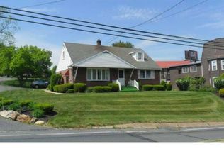 250 W State St, Hamburg, PA 19526