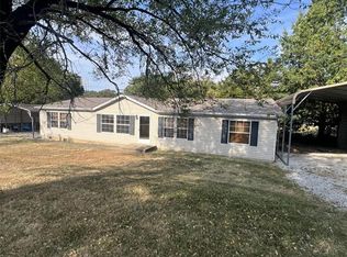 2905 Carol Ln, High Ridge, MO 63049