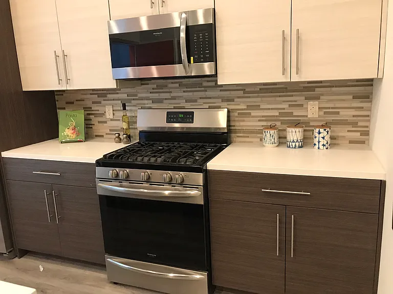Lido Apartments - 4025 Grandview — Photo 32