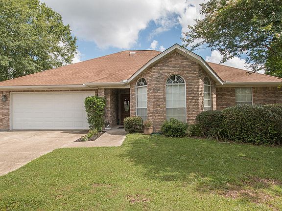 3rd image of 9008 Blueberry Dr