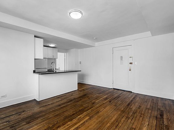 3rd image of 433 W 21st St APT 10E