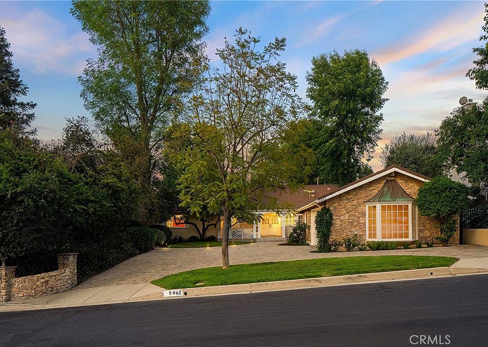 1st image of 5062 Calvin Ave