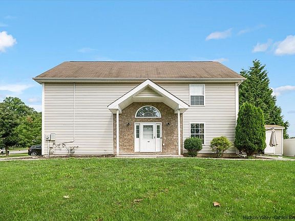 3rd image of 32 Cambridge