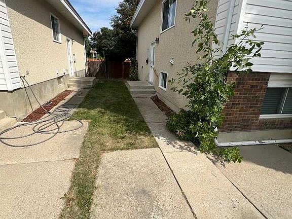 2nd image of 3729 20th Ave S