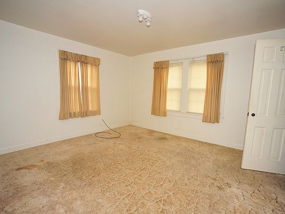 5th image of 122 W 24th St