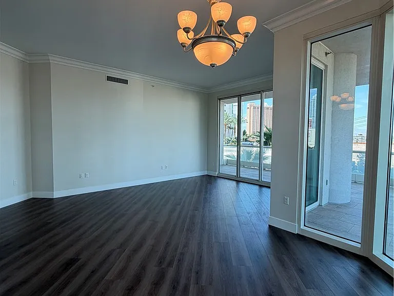 2777 Paradise Rd #205 — Photo 9
