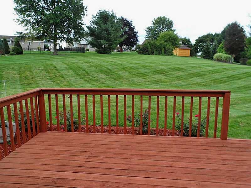 2nd image of 29 Country Farm Ln