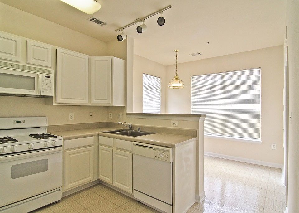 1st image of 2365 Birch Run Cir #C
