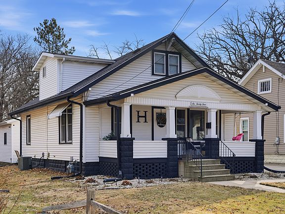 3rd image of 624 Palmyra St