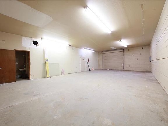3rd image of 3629 Mattox St