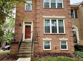 4101 Meadow Field Ct, Fairfax, VA 22033