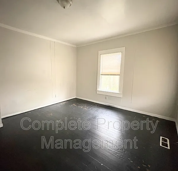 4029 44th Ave N #1 — Photo 2