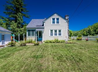 25 Barton Rd, Greenfield, MA 01301