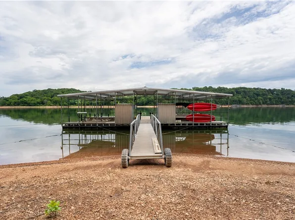 9663 Grimes Dr, Rogers, AR 72756