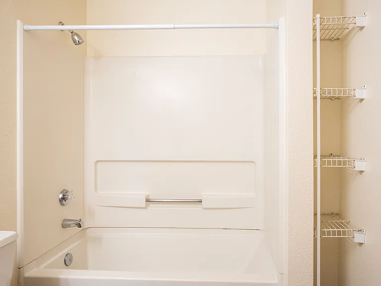 1 bed, 1 bath