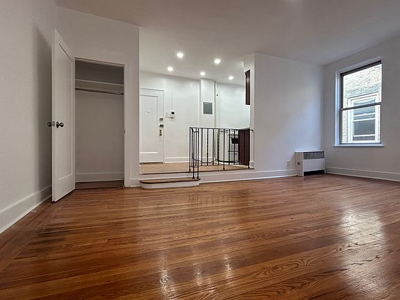 4th image of 218 New York Ave APT C3