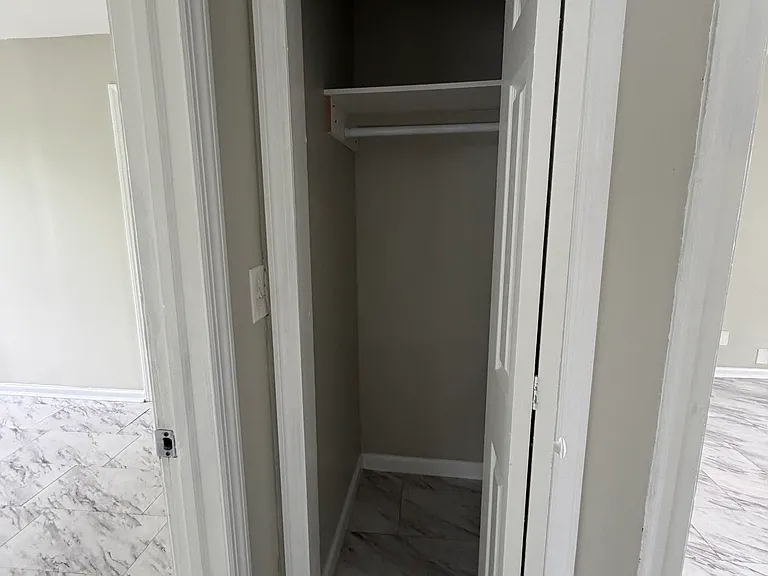 176 Scheerer Ave #3L — Photo 3