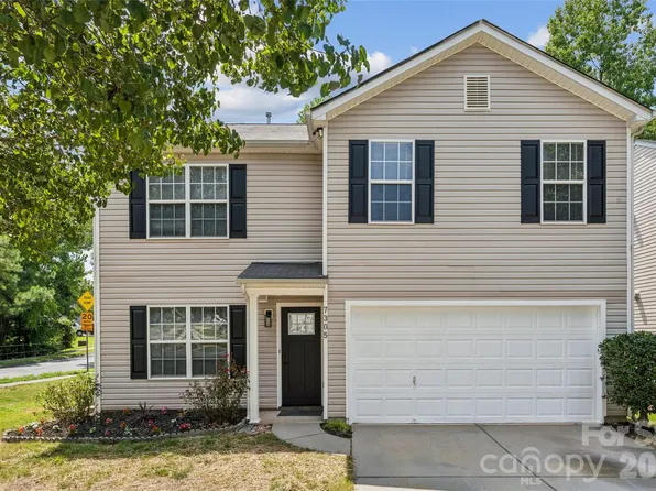 7305 Larwill Ln, Charlotte, NC 28216