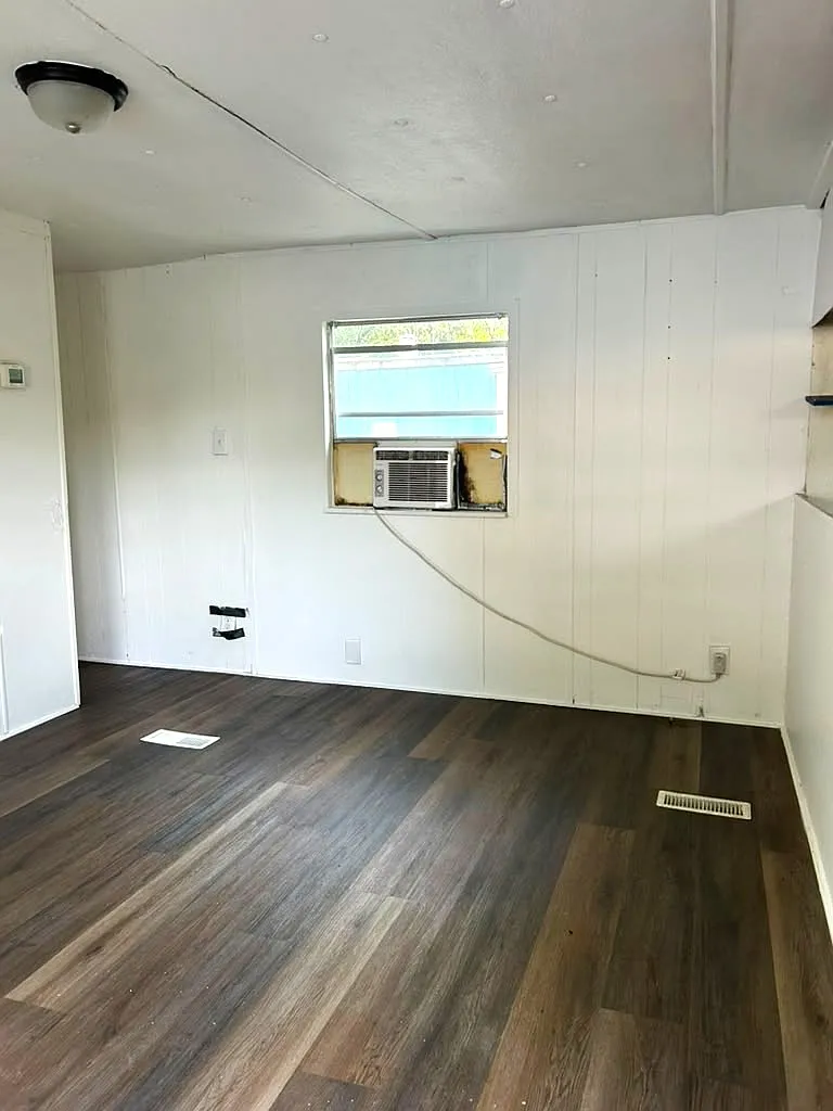 2 bed, 800 sqft, $750 — Photo 2