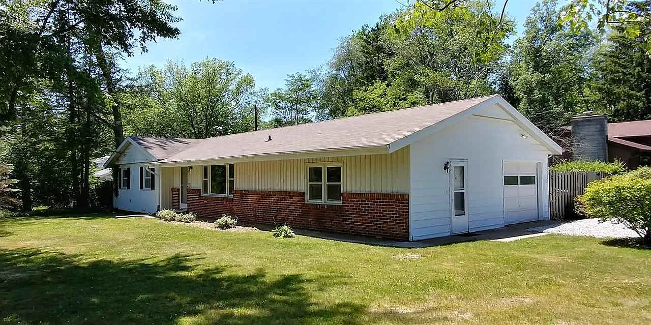 3818 E Morningside Dr photo 1