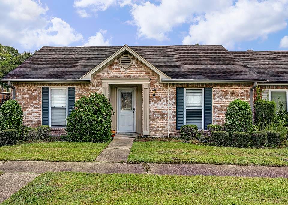 1st image of 3984 Laura Leigh Ln
