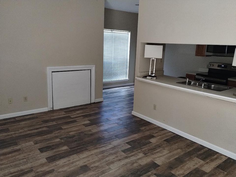 1st image of 7126 Holly Hill Dr #106