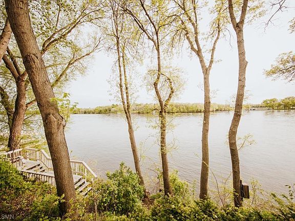 5th image of 422 River Ln