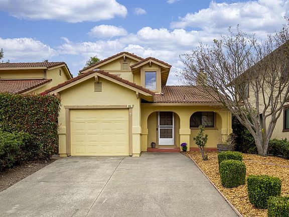 2nd image of 965 Hacienda Circle