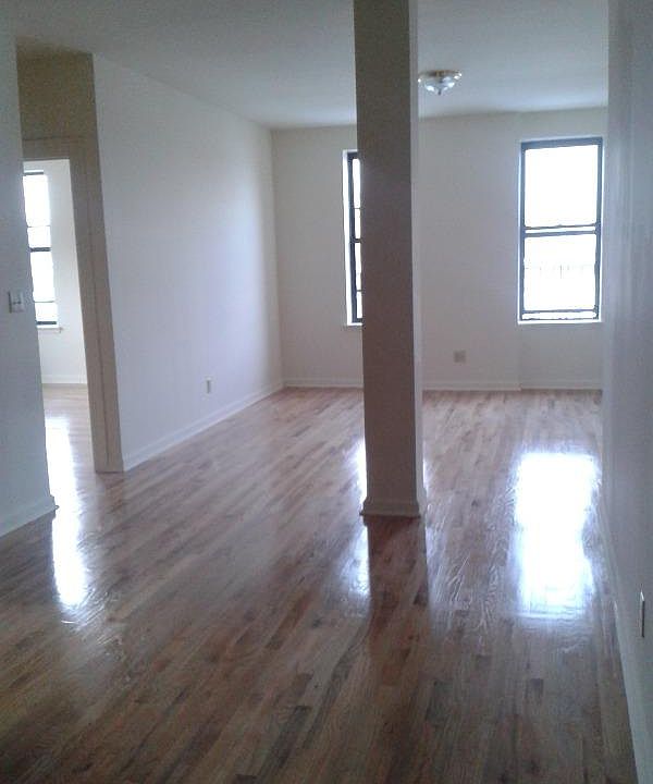 2nd image of 1102 Avenue K