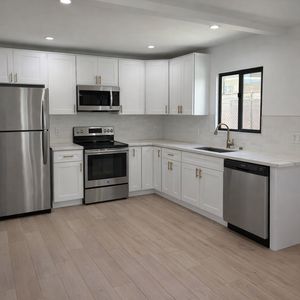 1744 Carmona Ave, Los Angeles, CA, 90019
