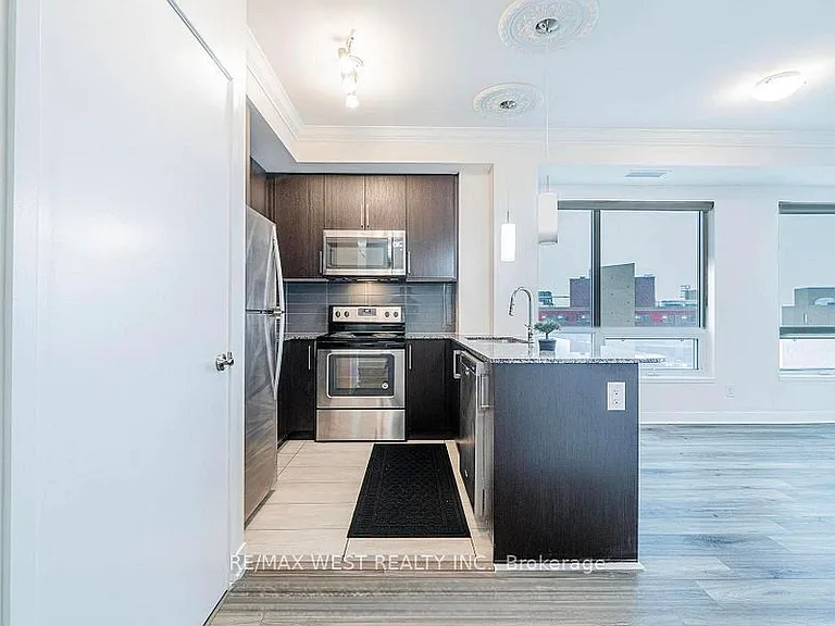 840 Queens Plate Dr #1402 — Photo 2