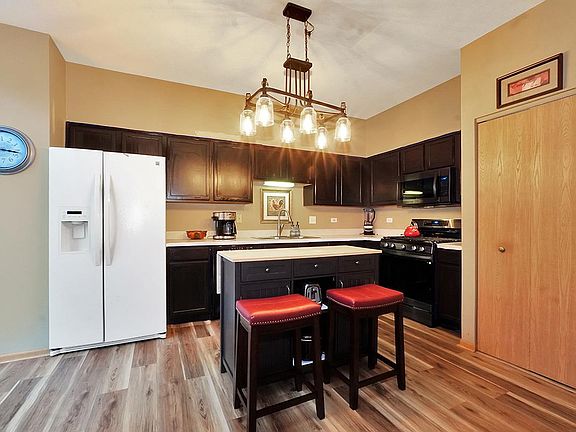 5th image of 2610 Stowe Ct