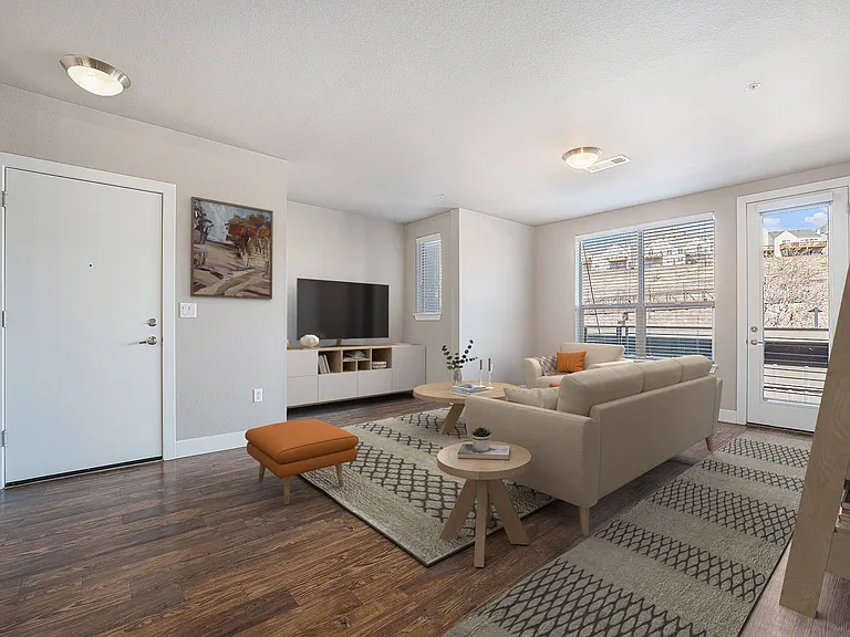 Basecamp at West 8th — Photo 6
