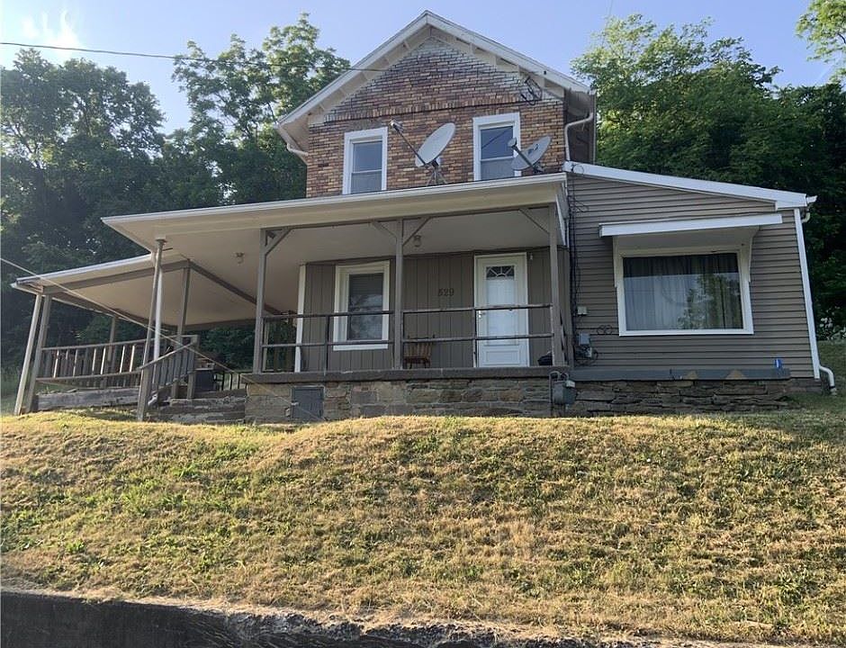 1st image of 529 4th St