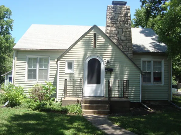 900 Bertrand St, Manhattan, KS 66502