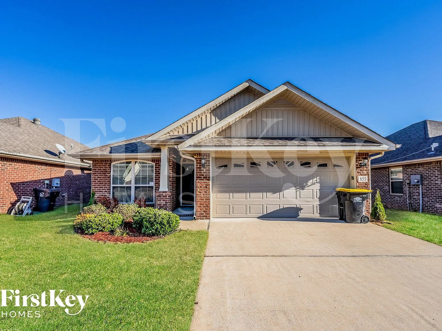 3 bed, 2.0 bath, 1487 sqft, $1,820 — Photo 1