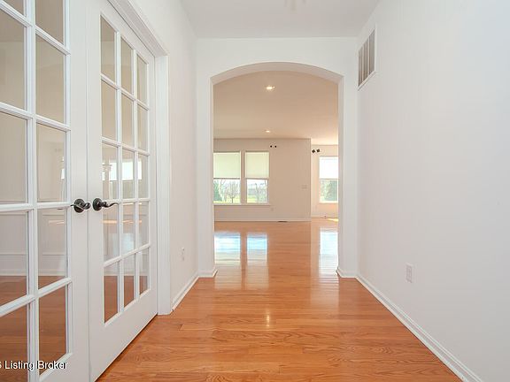 3rd image of 15938 Long Meadow Way