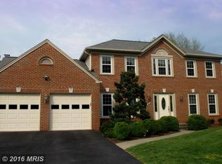 9 Yearling Ct, Rockville, MD 20850